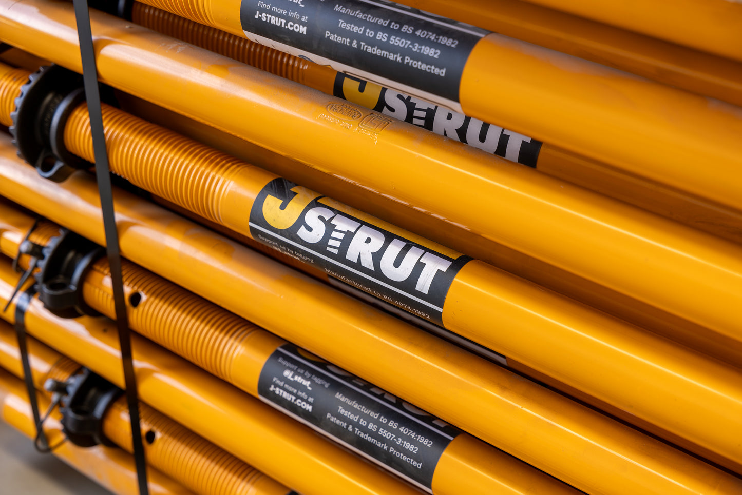 J-strut | 30 Props